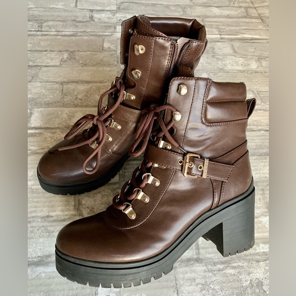 GUESS: WOMEN’S CANALY COMBAT BOOTS - Picture 6 of 12